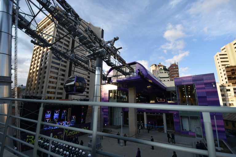 Gobierno inaugur   operaciones    L  nea Morada    del Telef  rico