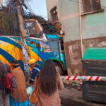 Un bus colisiona contra una vivienda en la Kollasuyo y fallece el chofer