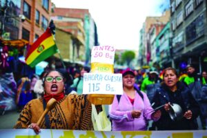 Segunda vuelta en Bolivia: los desafíos económicos que heredará el próximo presidente